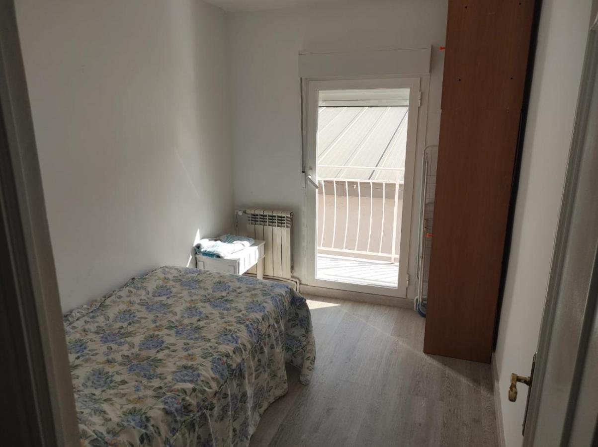 Habitaciones En Apartamento Compartido De Посуэло-де-Аларкон Экстерьер фото